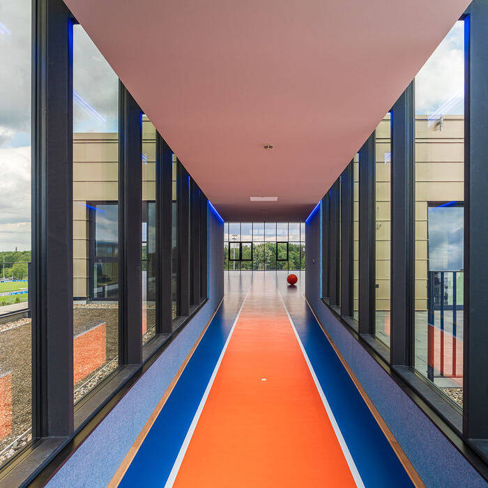 _21H1786_15_700pixel