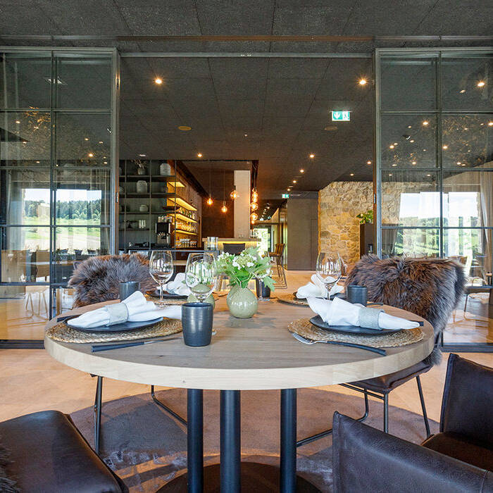 _27A2154_10_700pixel