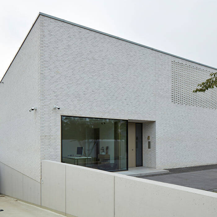 _52A2299_15_700pixel