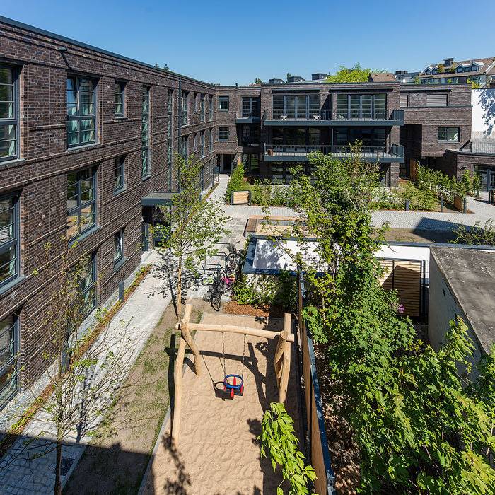 _52A2370_15_700pixel