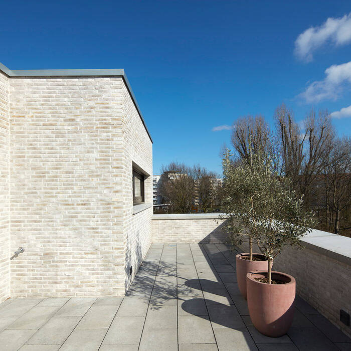 _52A3497-retu_15_700pixel