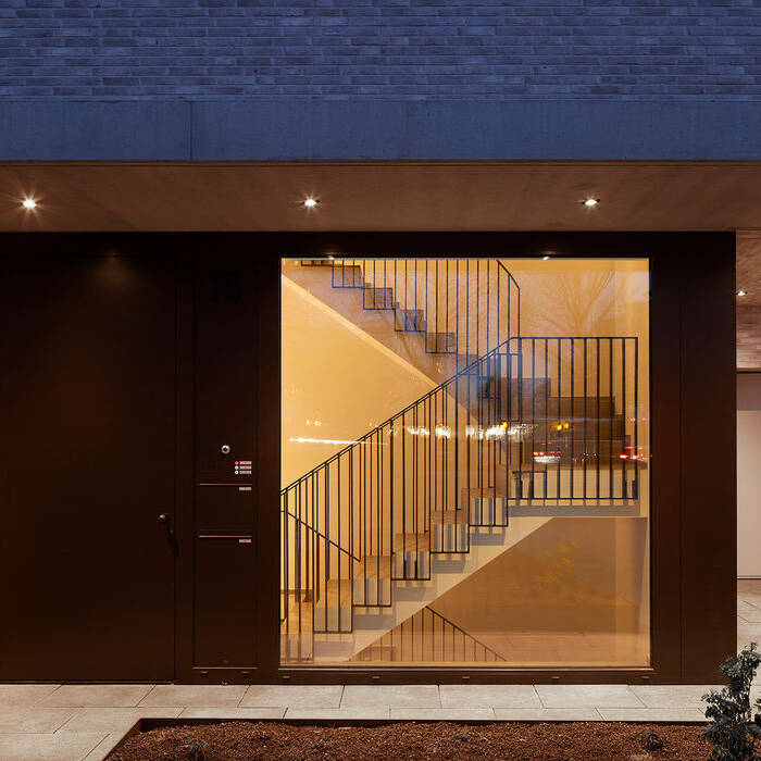 _52A3636_15_700pixel