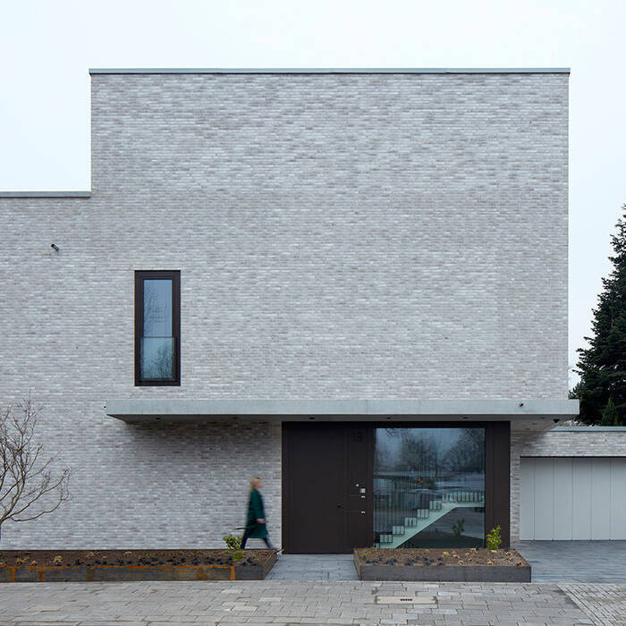 _52A3824_10_700pixel