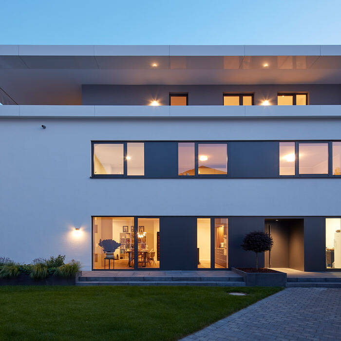 _52A5175_15_700pixel