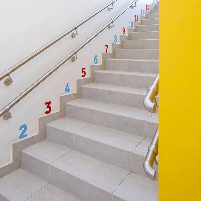 _AW43922_10_700pixel