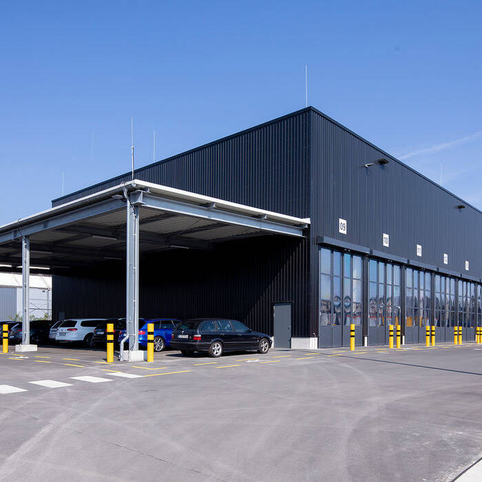 _AW51065_15_700pixel