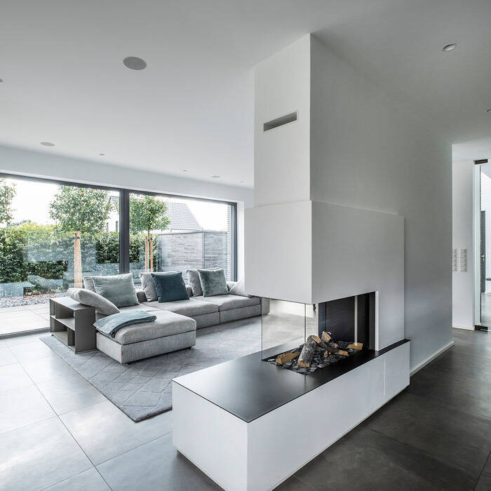 _DSF1825_15_700pixel