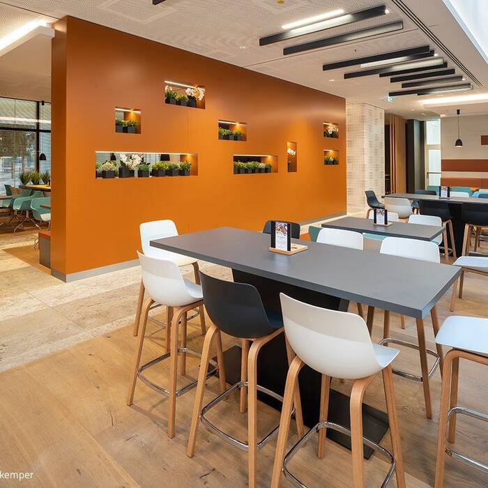 _DSF7697_10_700pixel