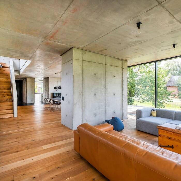 _DSF7832_15_700pixel