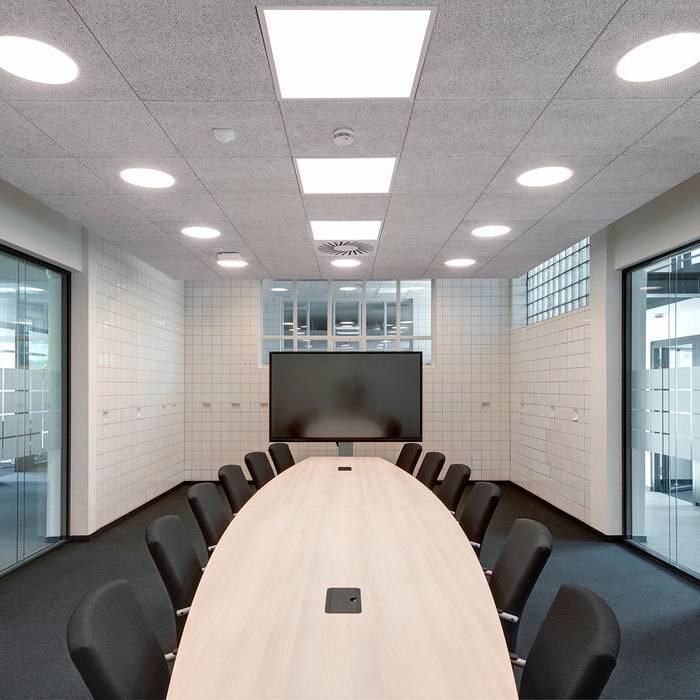 _DSR8490m_15_700pixel