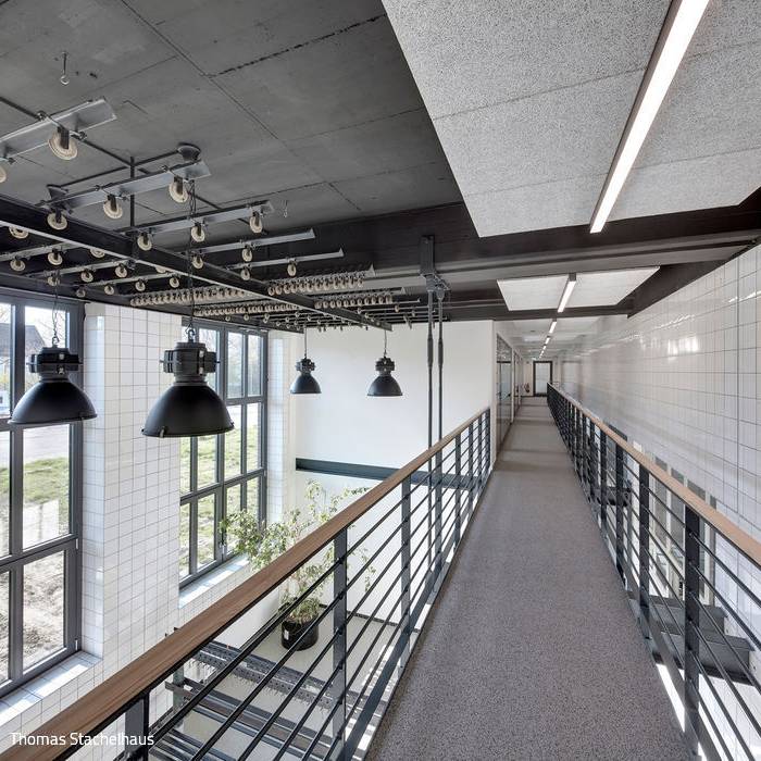 _DSR8537m_15_700pixel