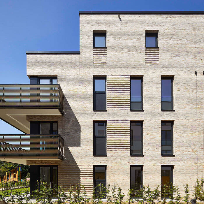 _H6A3747_15_700pixel