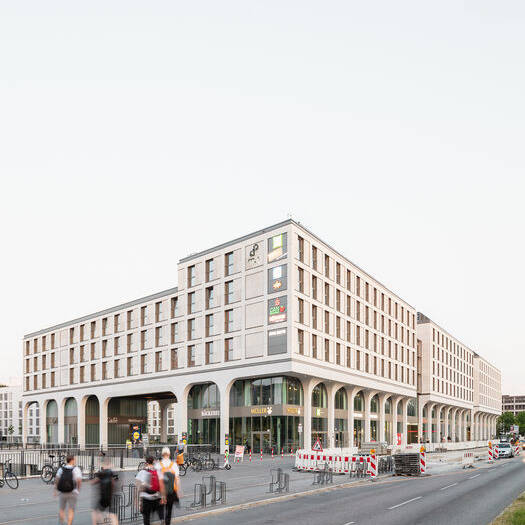 _I2A7297_15_700pixel