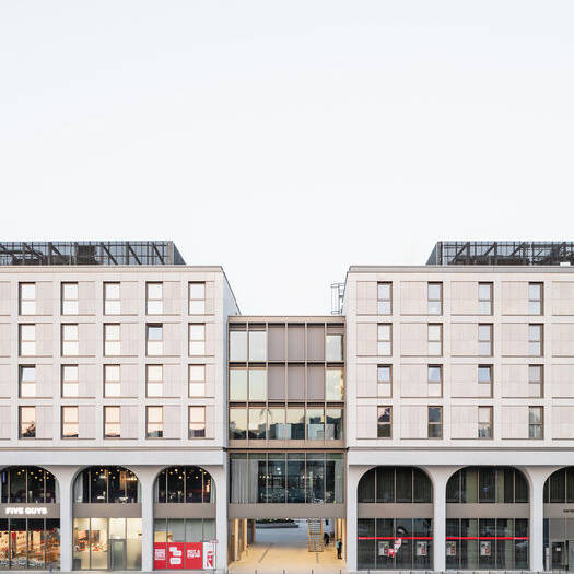 _I2A7301_15_700pixel