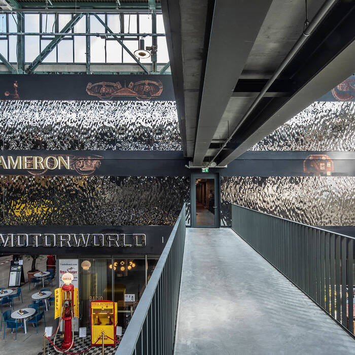 _J2A8979_15_700pixel