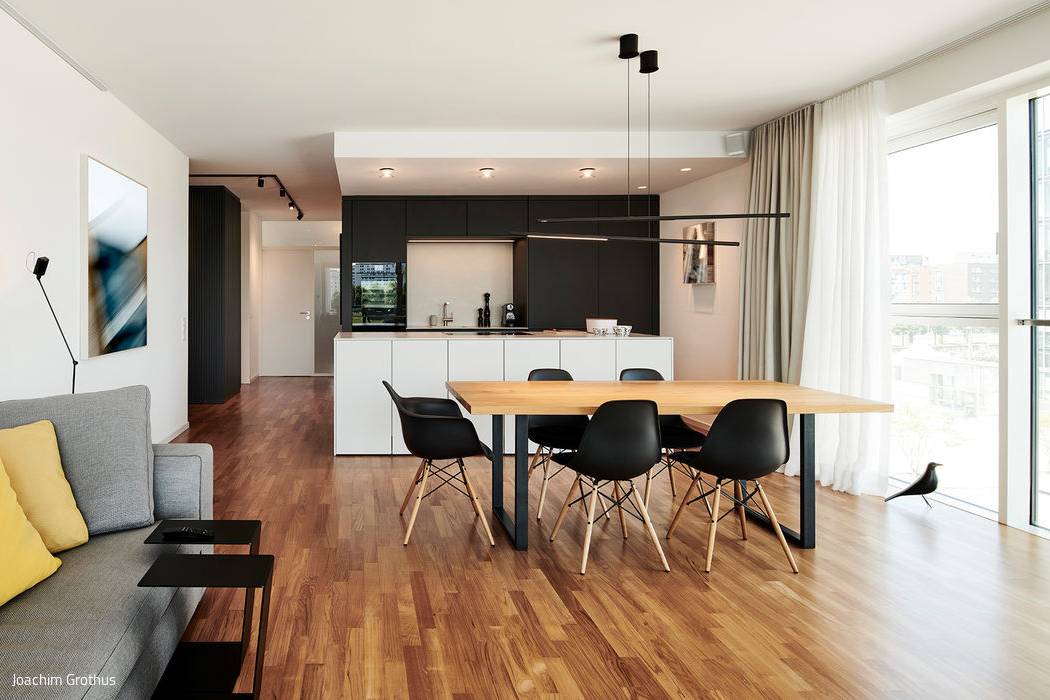 _JGF2077b_15_700pixel