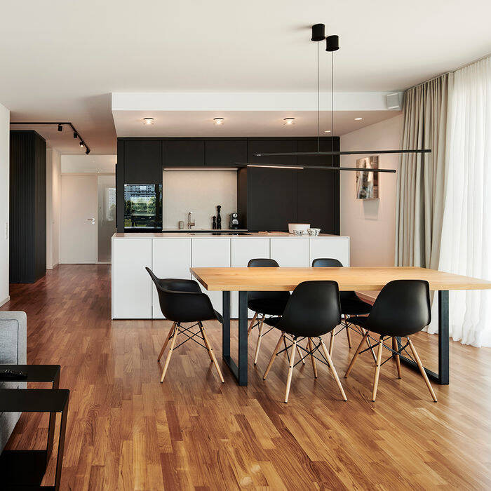 _JGF2077b_15_700pixel