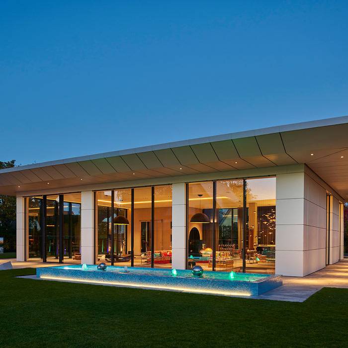 _JGF4594_19_700pixel