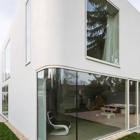 _M4A7897_10_700pixel