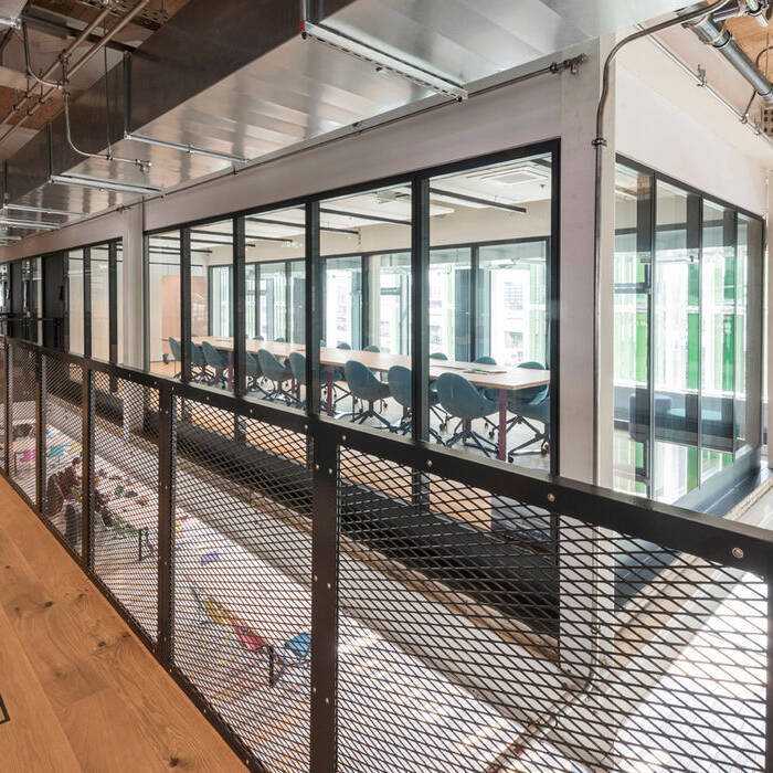 _MKU2109_15_700pixel