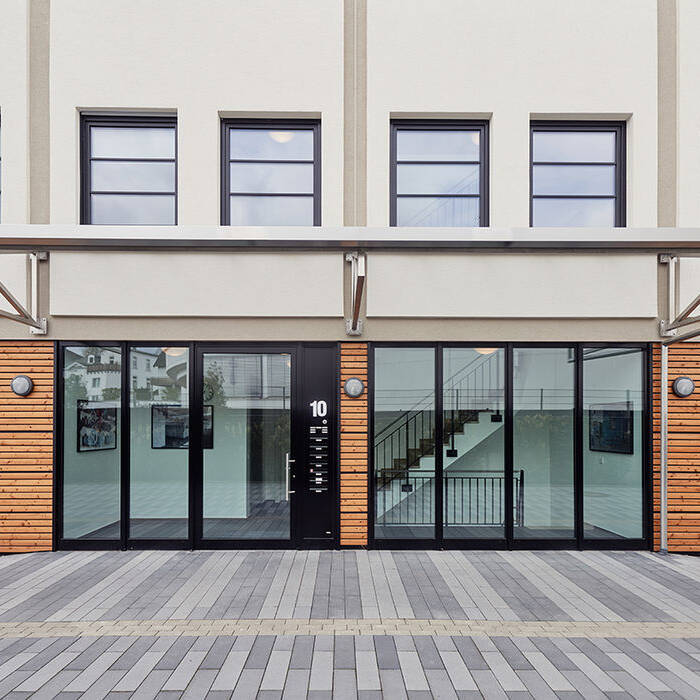 _PGP5097_10_700pixel