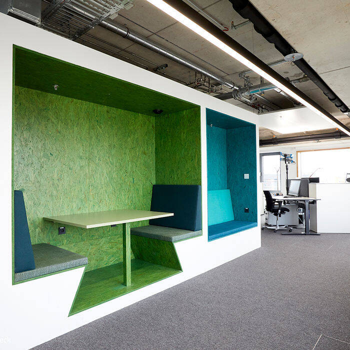 _R8A5755_10_700pixel