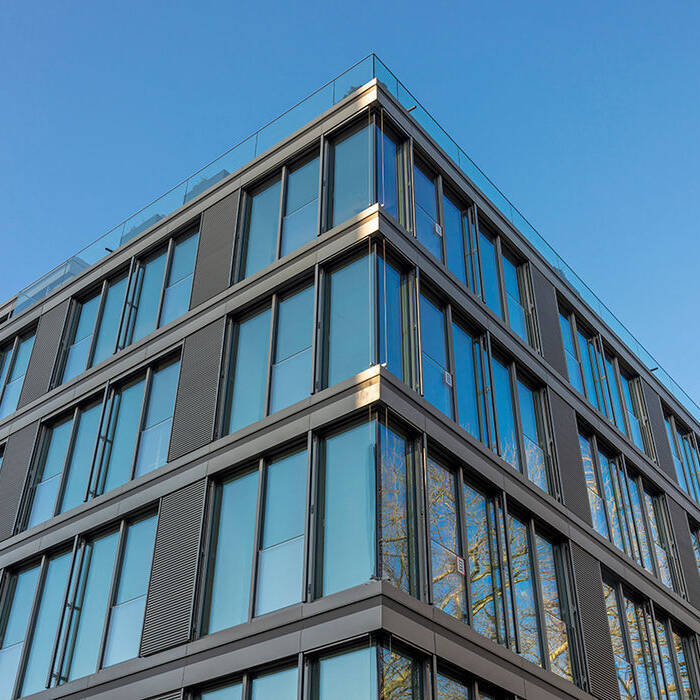 _R_12945-ret3_10_700pixel