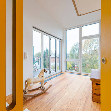 _USC4857-HDR_10_700pixel