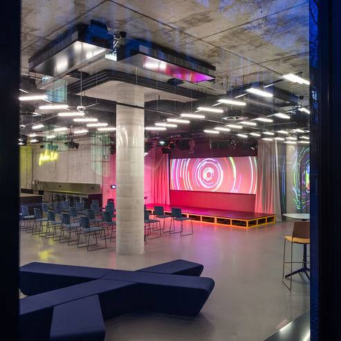 contentful_tk_6582_10_700pixel