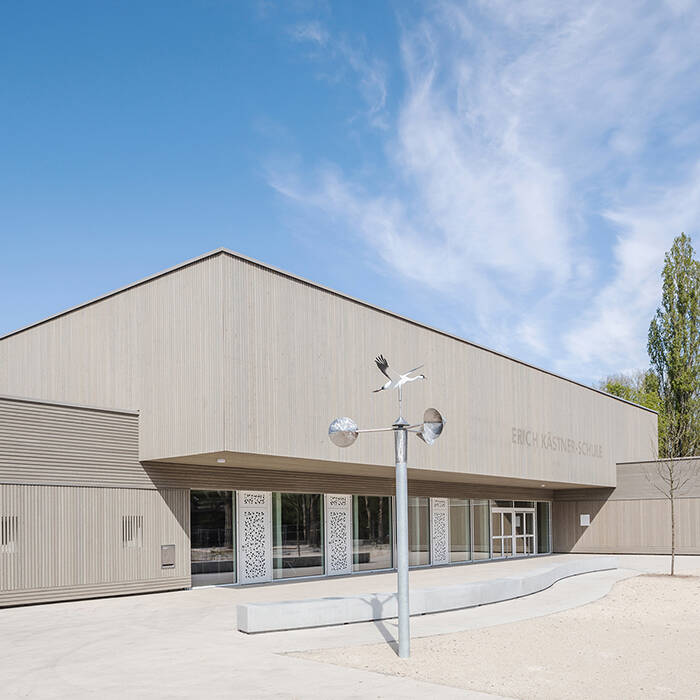 dzpa_Erich-Ka-stner-Schule_Darmstadt_Kranichstein_Ansicht-Ost_15_700pixel