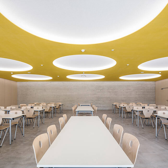 dzpa_Erich-Ka-stner-Schule_Darmstadt_Kranichstein_Mensa_15_700pixel