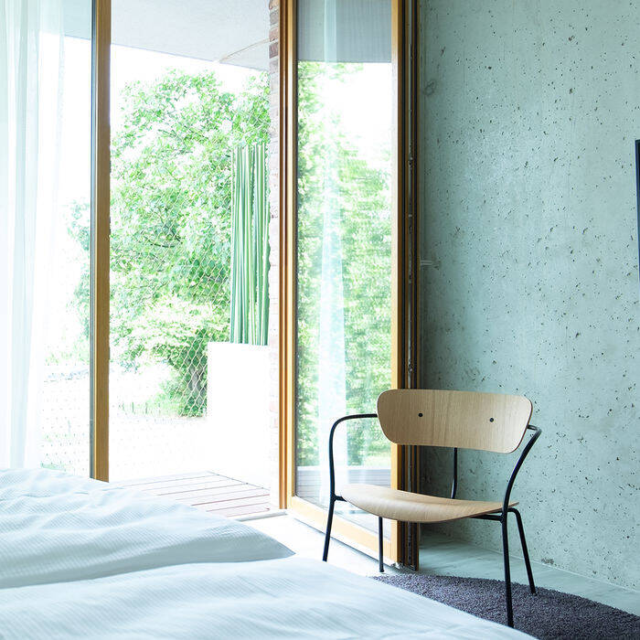 essen_room_chair_15_700pixel