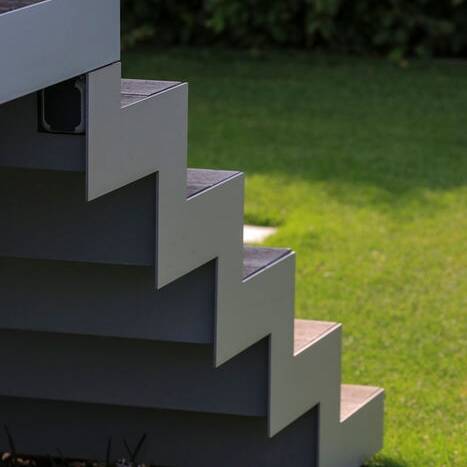 loc898-041_6_700pixel