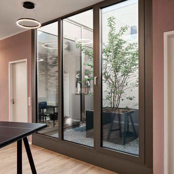 lwf_0312-2022-5668_10_700pixel