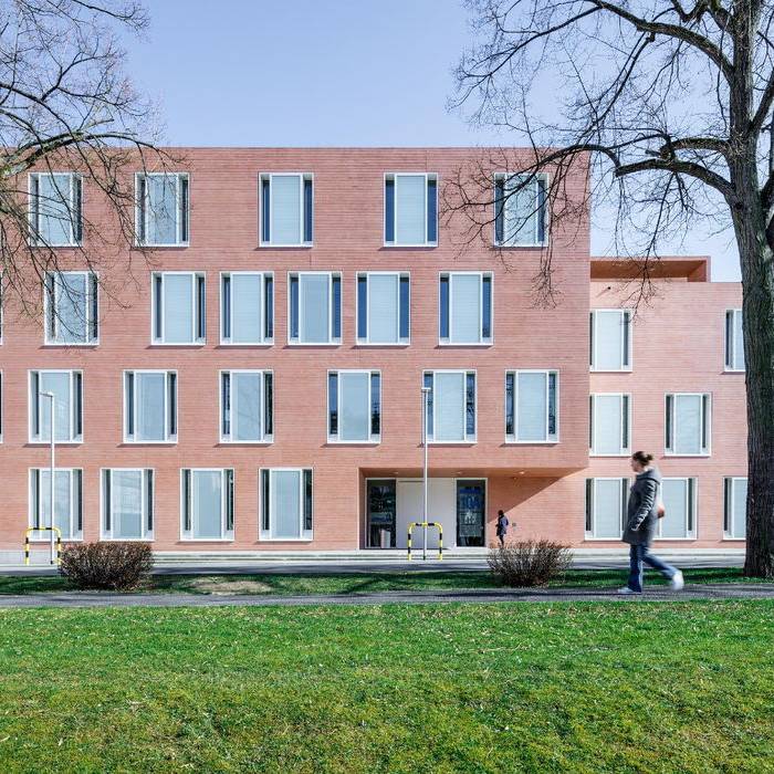 mgf_medicum_17_-C-Markus-Guhl-fu-r-wulf-architekten_700pixel