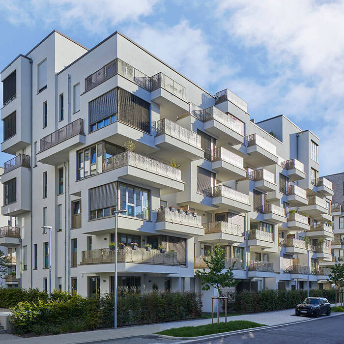 mh472359_1_10_700pixel