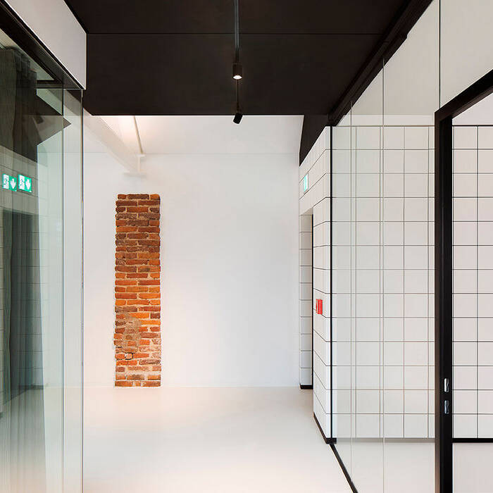 mo-office-III-8_10_700pixel