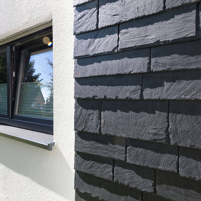 oa_01381_efh_kaarst_dynamische_deckung_dach_fassade_26_10_700pixel