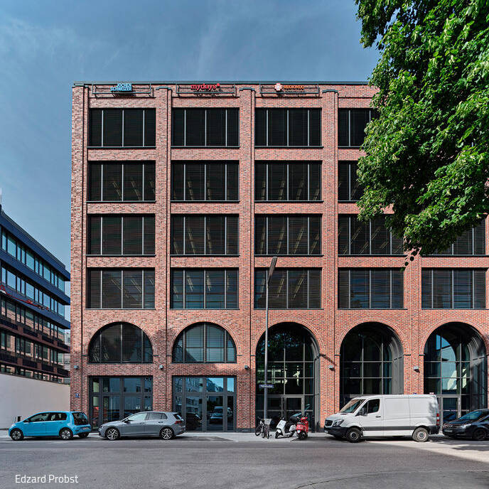 oliv-architekten-m8-fassade-2_15_700pixel