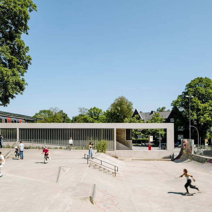 th-30827356262-1345x1009-1-_15_700pixel