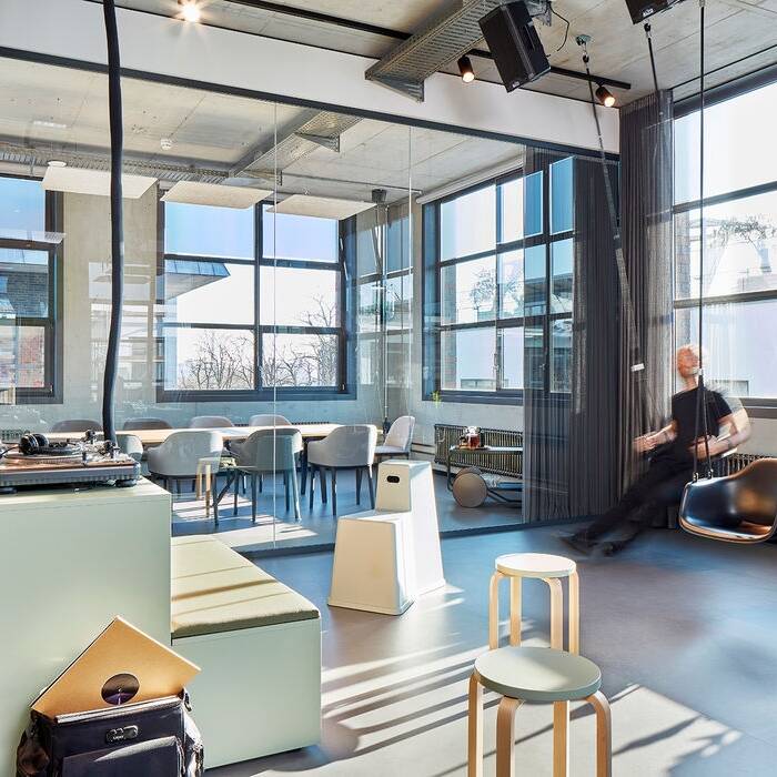 vitra_HDS_02_15_700pixel