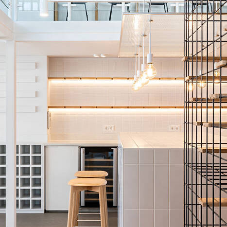 wineBANK-sylt_gastronomie-club_formwaende_innenarchitektur_interior_design_luxury_bar-barhocker-1OG_10_700pixel