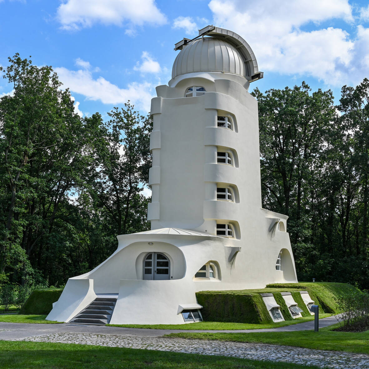 13_Einsteinturm_2023_TWZ_9762__c__Wuestenrot_Stiftung_15