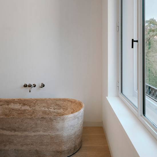 22-06-Wohnhaus-Kolbergerstrasse-Euroboden-_-Studio-Mark-Randel_Simon-Menges_HiRes_11_10_700pixelE0e23bCsF9hLM