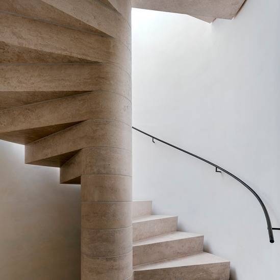 22-06-Wohnhaus-Kolbergerstrasse-Euroboden-_-Studio-Mark-Randel_Simon-Menges_HiRes_18_10_700pixelQPsmkyjBBa5PM