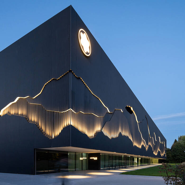 221012mon_kar3822_10_700pixel