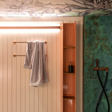 29bDSC5449_2Cube_10_700pixel