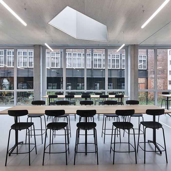 31_53_211213_Stefan_Mueller_N5_15_700pixel