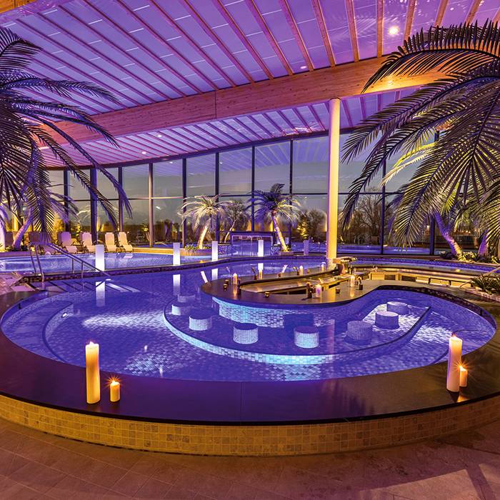 Therme_Panorama_15_700pixel_700pixel