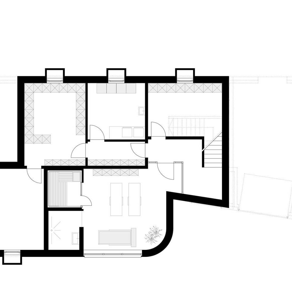 Monotih mit Rundungen